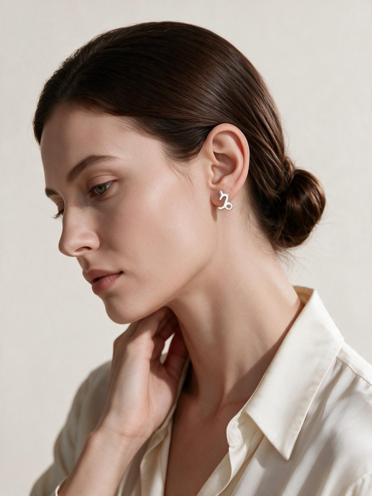 Mini Deer Line Studs 3